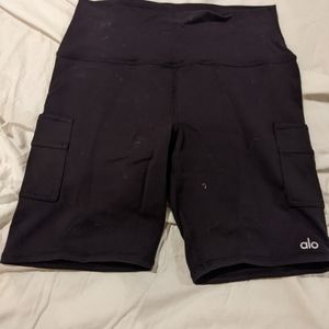 ALO Black Cargo Biker Shorts, L